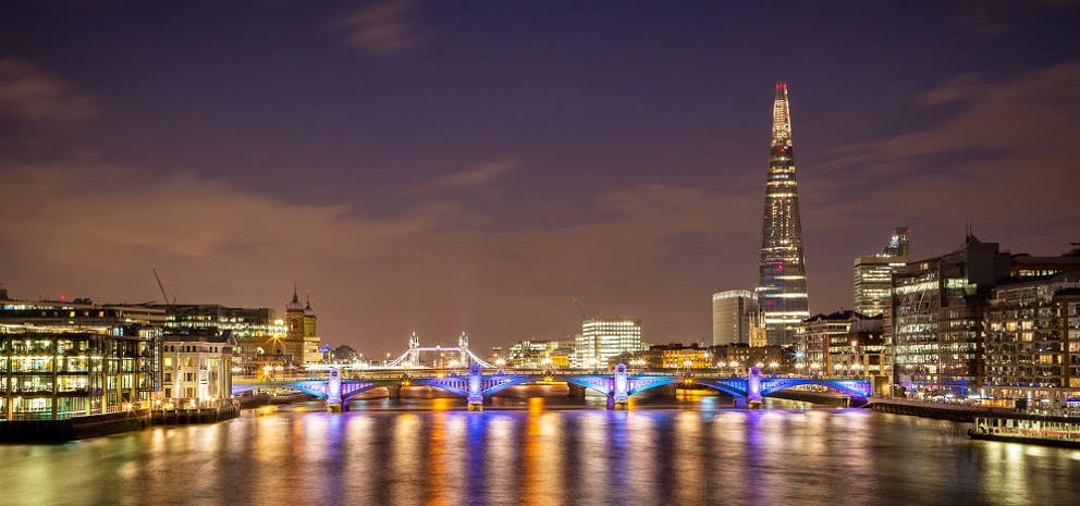 Thames by night